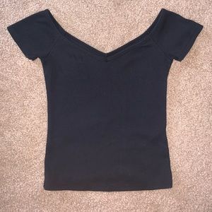 abercrombie and fitch black off the shoulder shirt, size medium